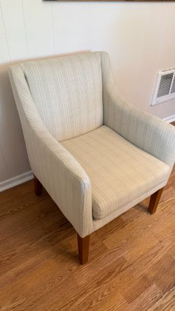 Accent chairs