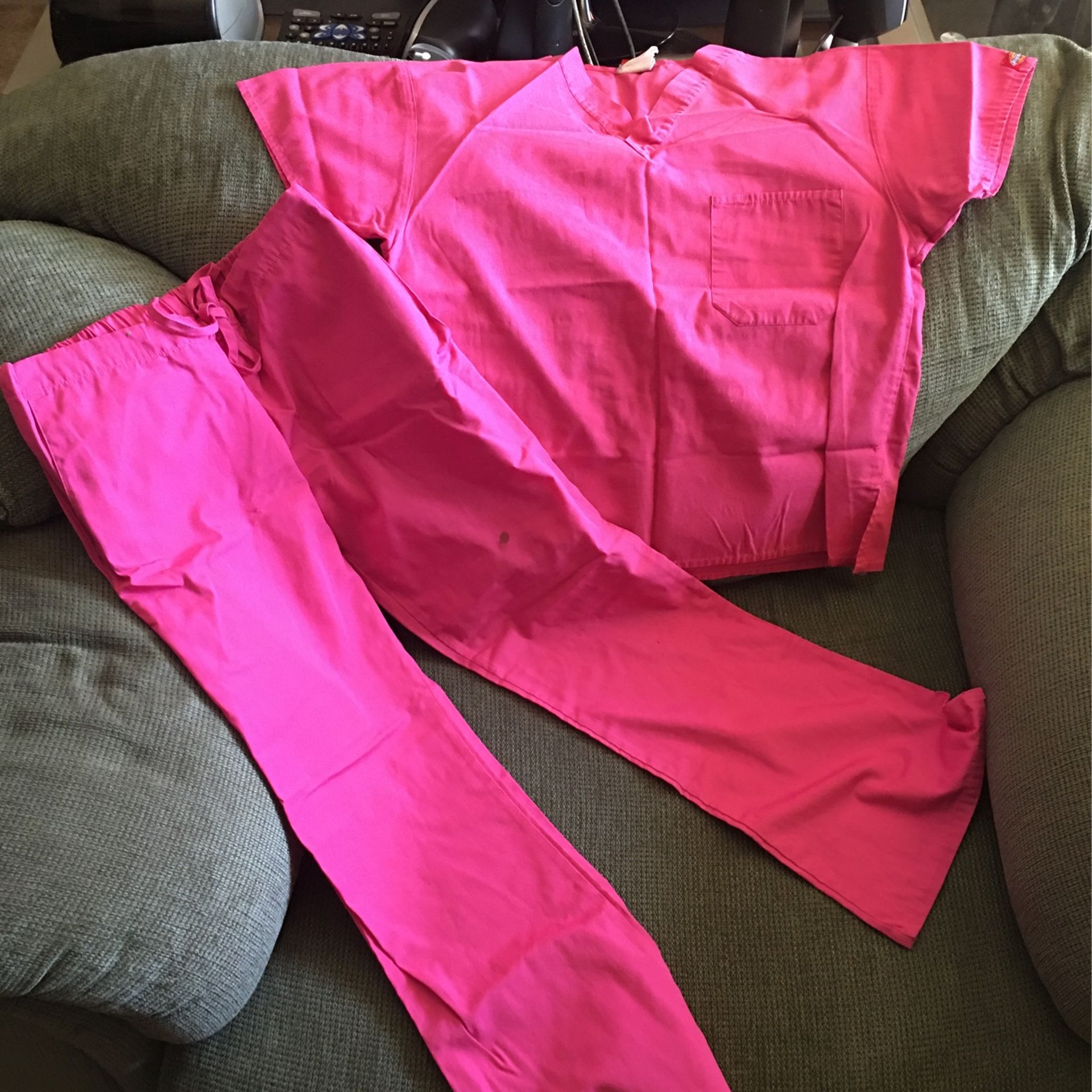 Scrubs Top And Bottom