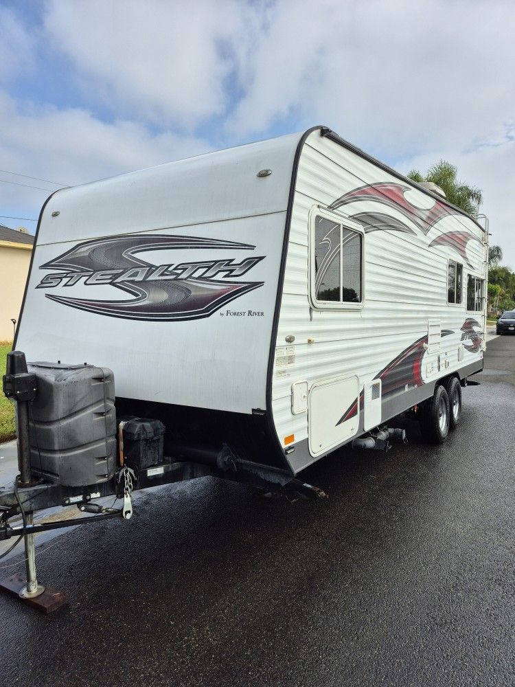 2013 Stealth SK2112 Toy Hauler
