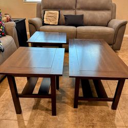 Signature Design by Ashley: Lewis 3 Piece Occasional Table Set 