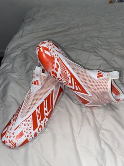 Adidas Football Cleat Size 6 *NEW*