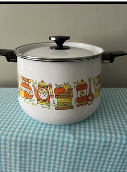  West Bend enamelware stock pot 1970s.