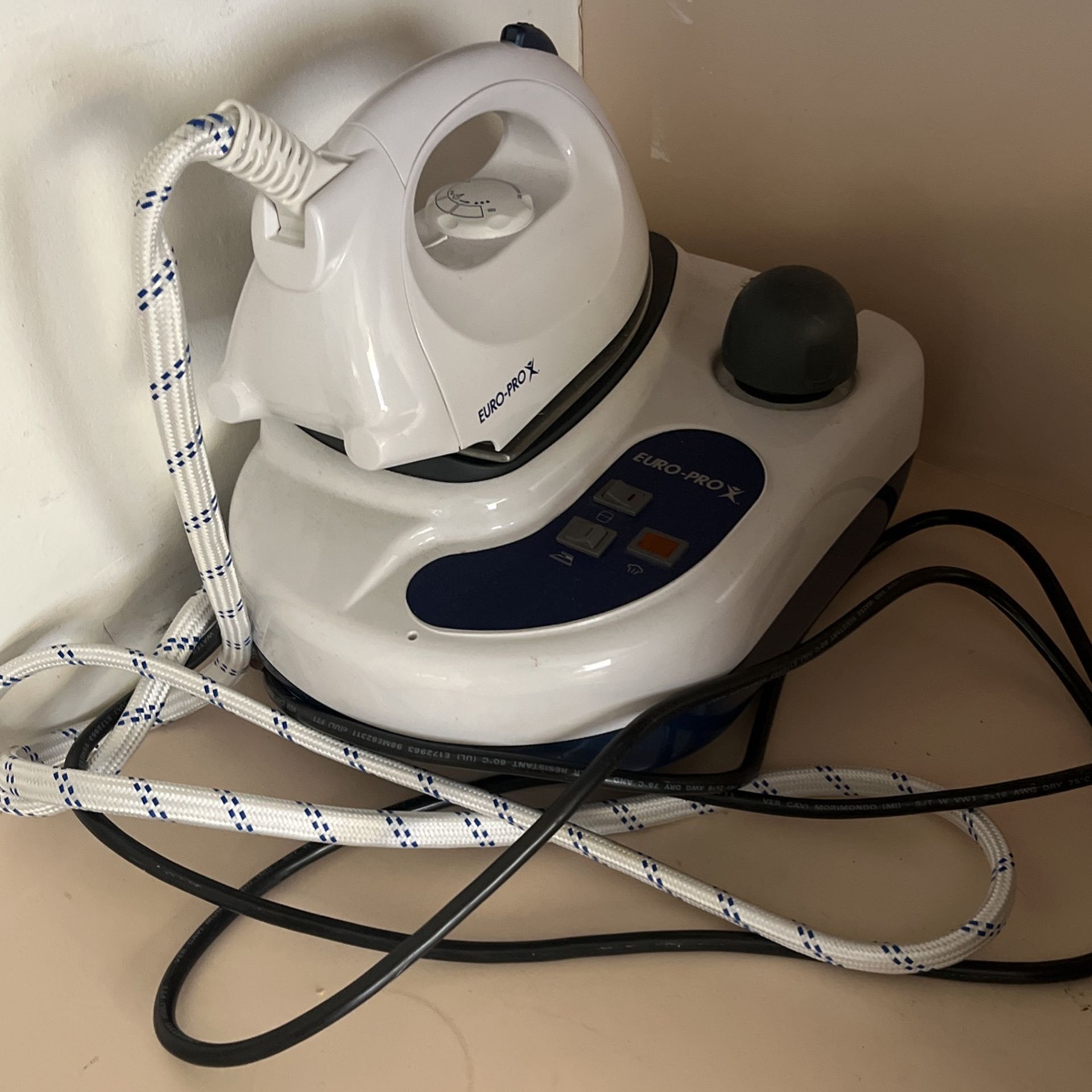 Euro Pro Iron/steamer