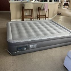 Aerobed Inflatable Queen Mattress