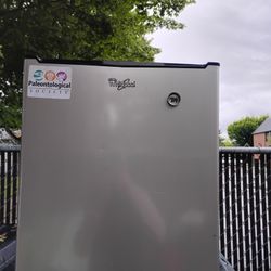 Whirlpool Mini Fridge