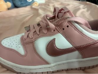 Pink Nike dunks