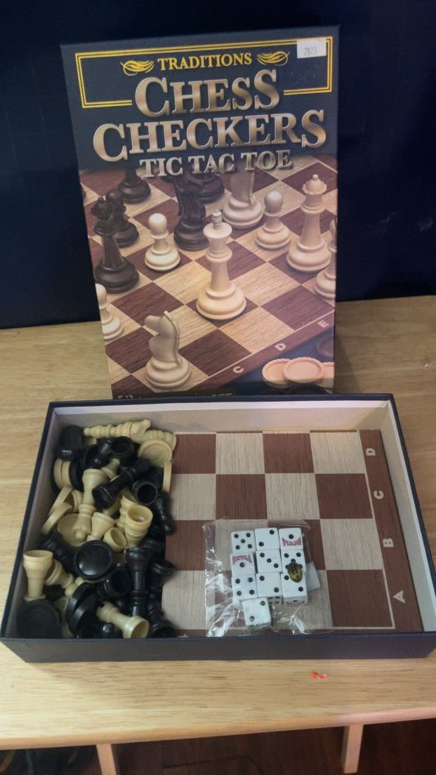 Chess Set + Dice