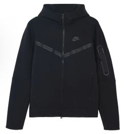 Black Nike Tech XL in Kids