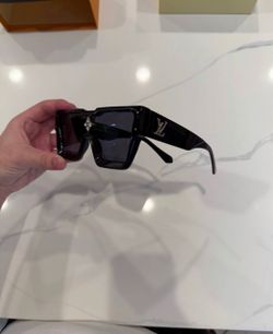 Louis Vuitton Cyclone SunGlasses