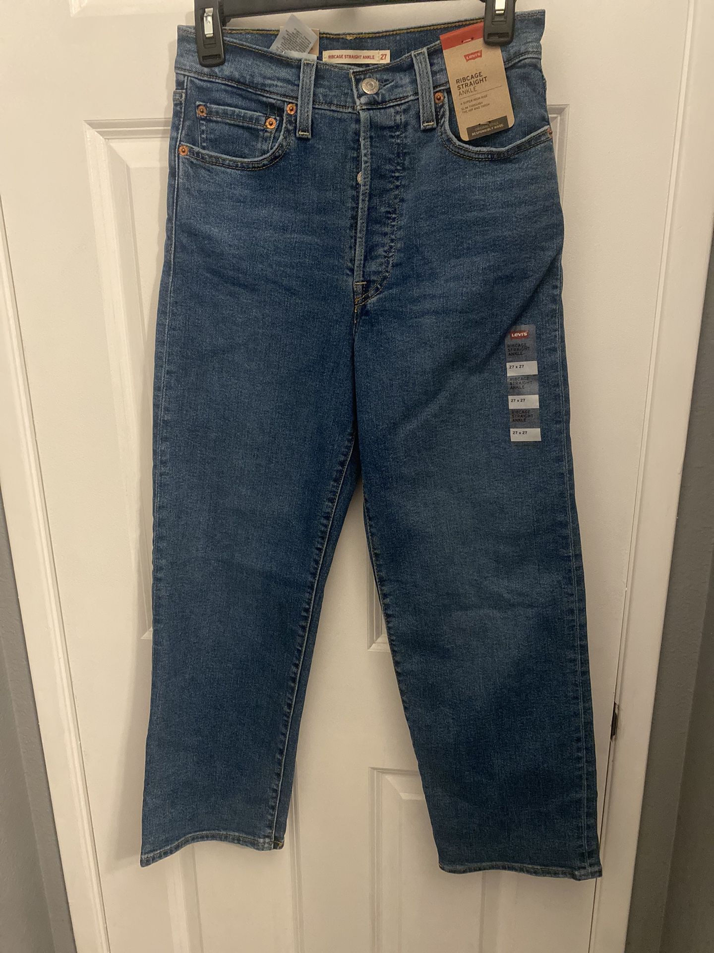 Levi’s High Rise Jeans