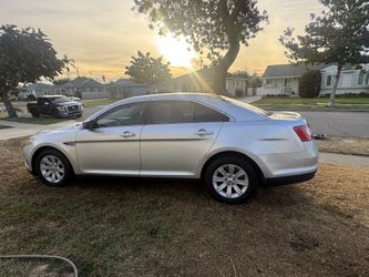 Ford Taurus