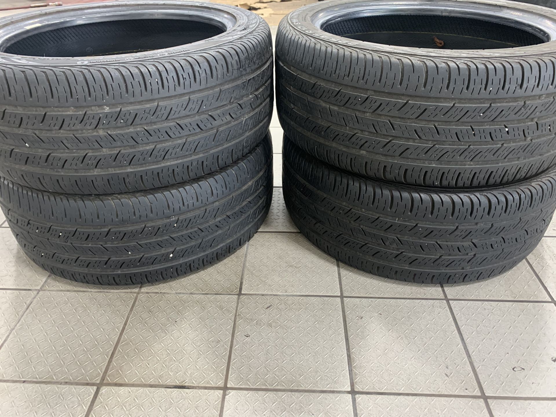 Four 225 45 17 continental tires