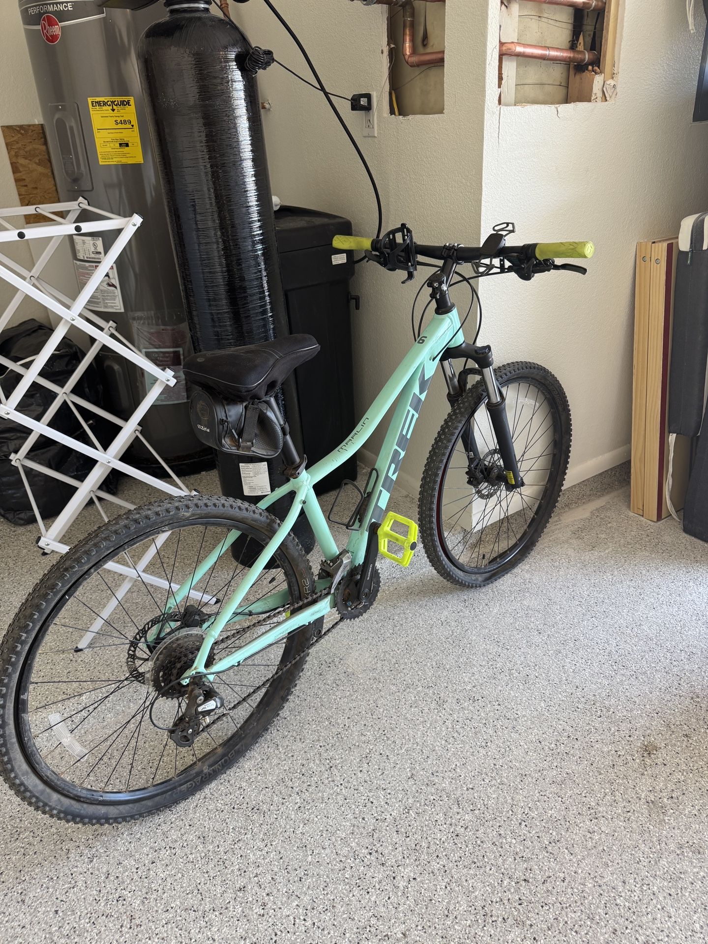 TREK Marlin 6 27.5 Inch mountain Bike