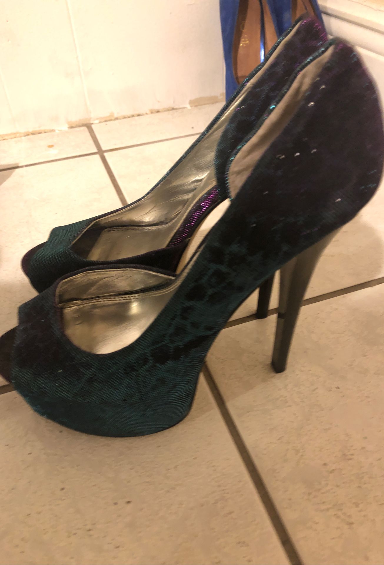 Size 8 women’s heels $20 each