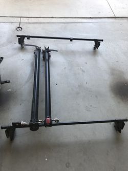Yakima roof rack with two bike rails