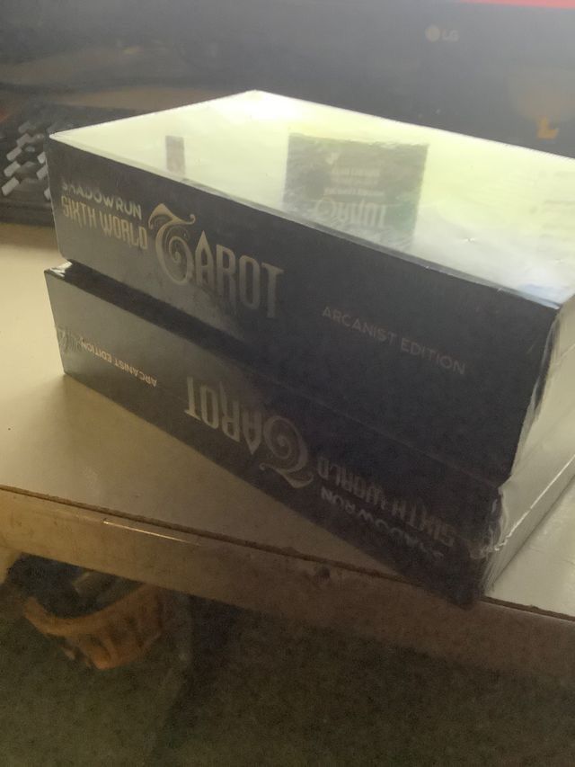 Shadowrun: Sixth World Tarot (Arcanist edition)