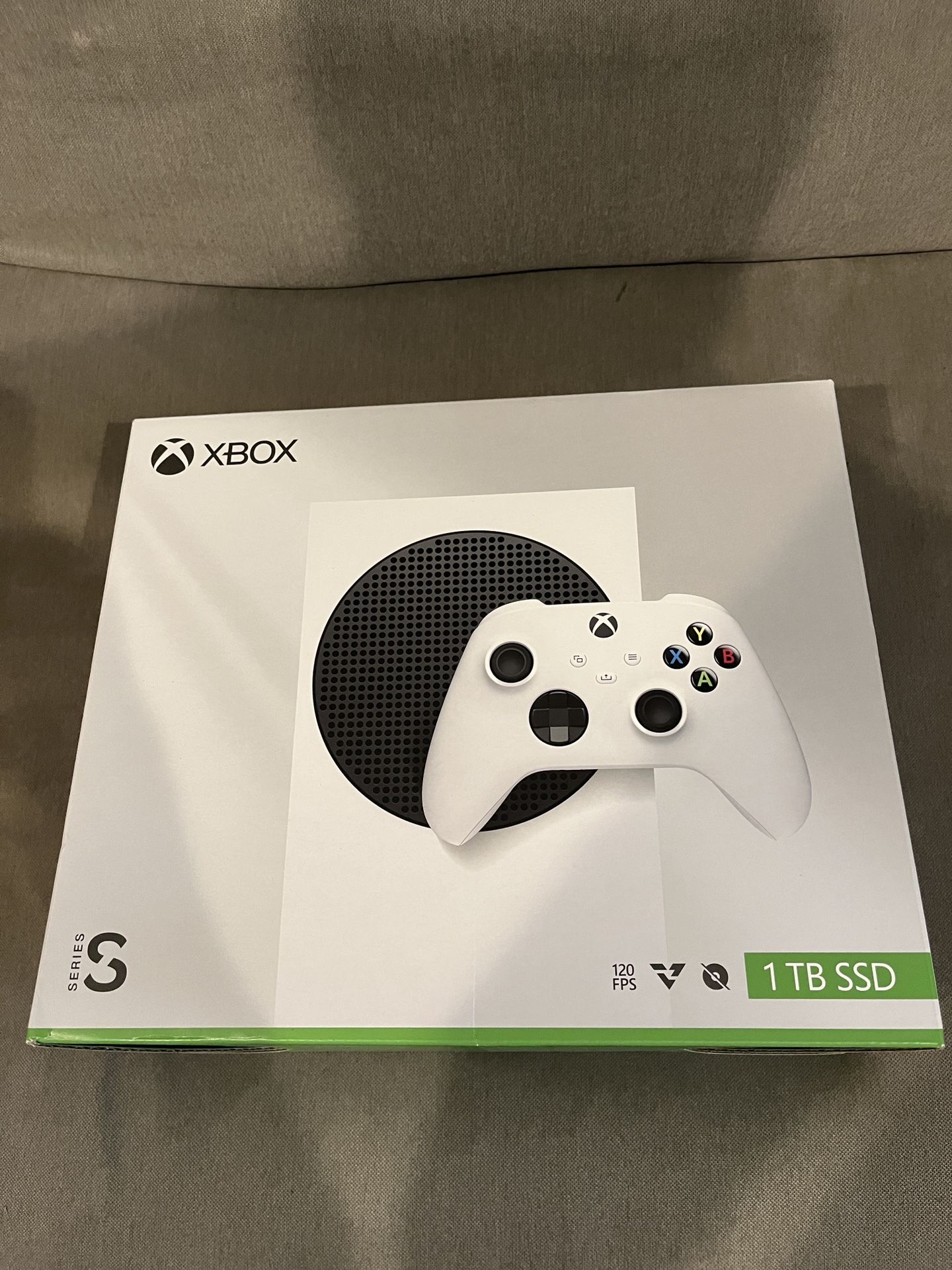 Xbox Series S 1TB All-Digital Console, Robot White