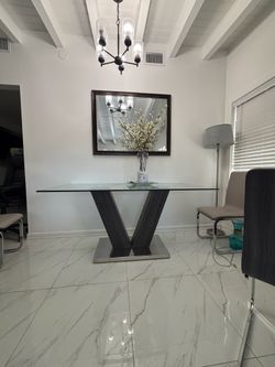 Glass Dining Set With Wooden Base