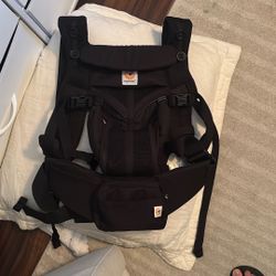 Ergobaby Omni 360 