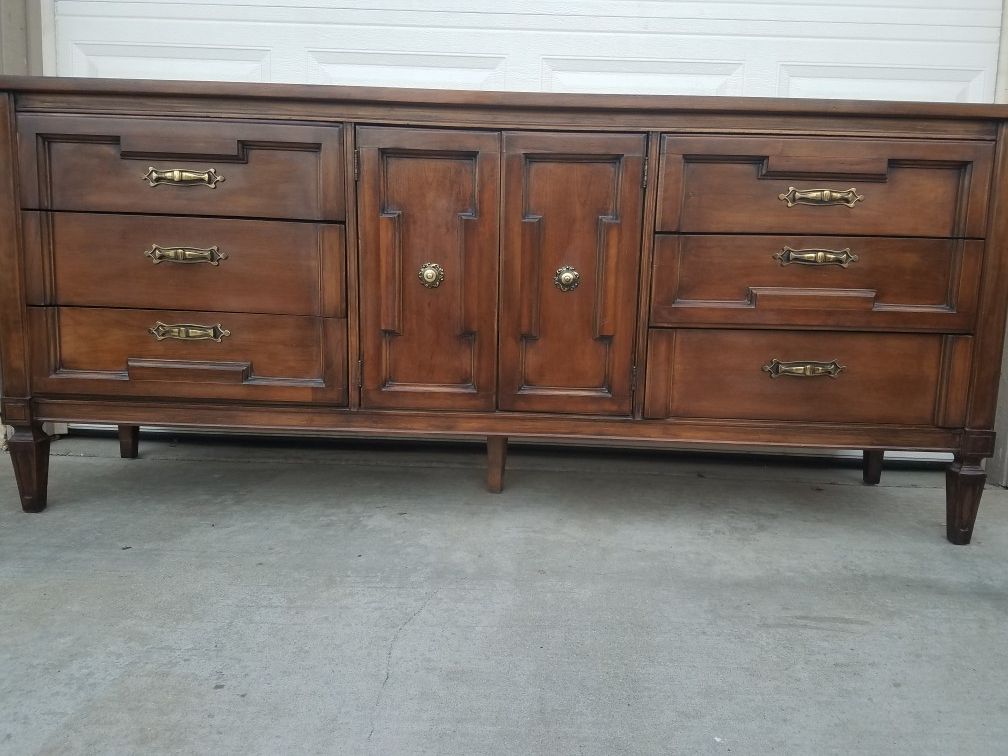 Long dresser or server
