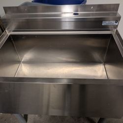 Krowne Metal Ice Well 30 x 21