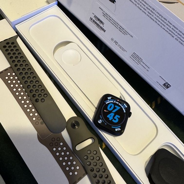 Apple watch series 4 nike sales plus unboxing