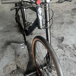 CANNONDALE (27 1/2) I only used it 3 times