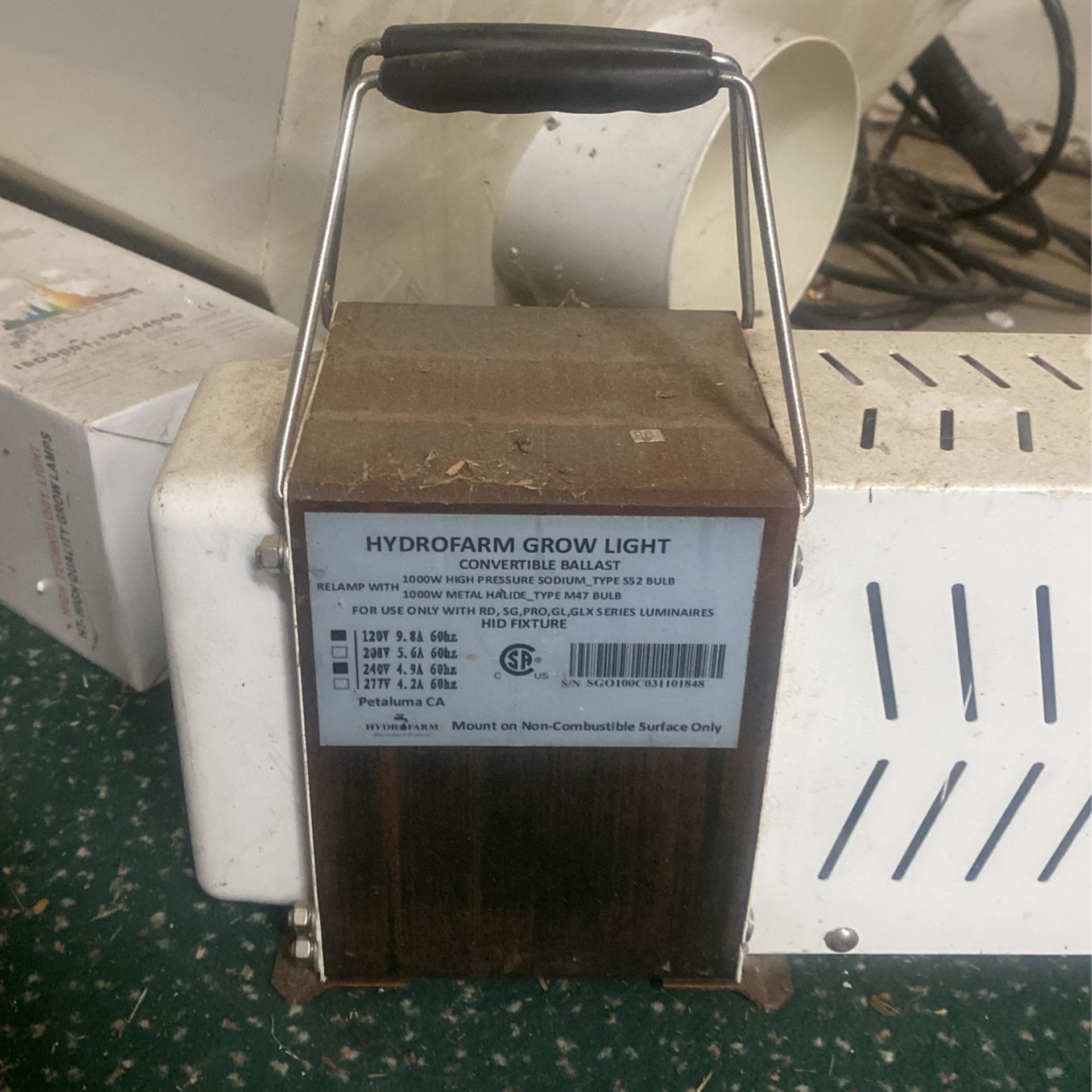 1,000 watt grow equipment, dual switchable ballasts for Sale in Rancho