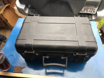 Tundra underwater kinetics carrying case