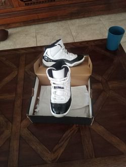 Air Jordan Retro Concord 