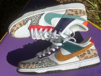 Size 8 Nike dunks