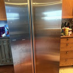 GE Refrigerator 