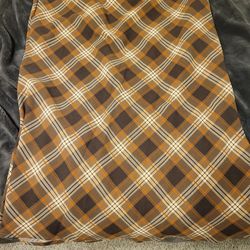 NEW WITH TAGS PLAID SKIRT