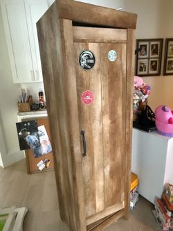 Wood cabinet dresser, three shelves