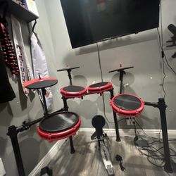 S Drum Set (Alesis Drum Kit ) 