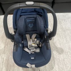Uppababy Mesa Carseat Bassinet