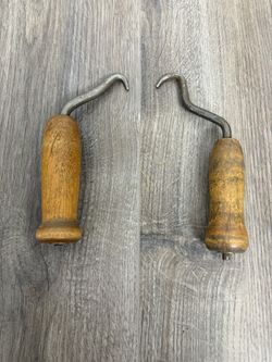 Vintage Wire Twister, “Pigtail” Wood Handle Swivel Rebar Tie Wire Twister Tool