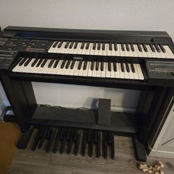 Yamaha Dual Manual Keyboard with Pedalboard