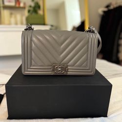 Gray Chanel 