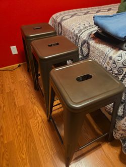 Metal bar stools