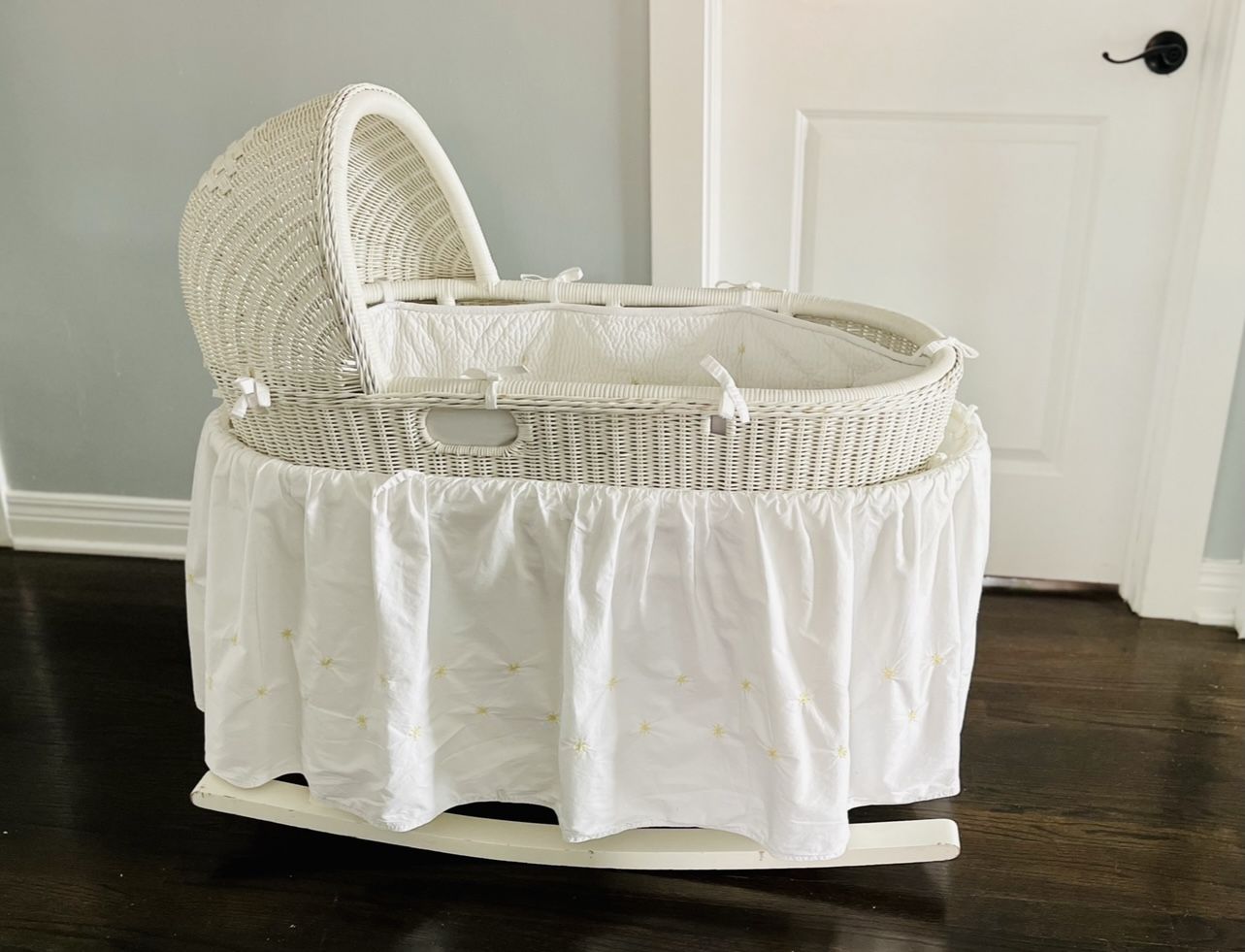 Land Of Nod Wicker Bassinet