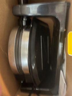 Bella waffle maker lightly used