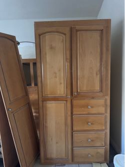 Closet wardrobe