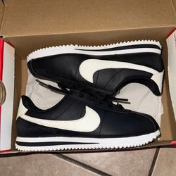 Nike Cortez