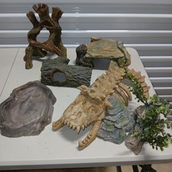 Reptile Supplies Lot