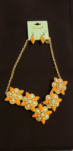 Necklace & Earring Set