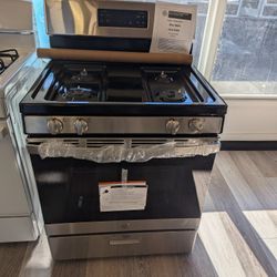 GE 30 In. Freestanding GAS Range