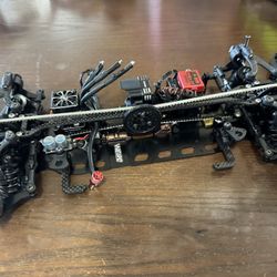 F/S:Xray X4 2024 Roller Chassis With 1.5MM Chassis And MORE!