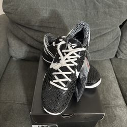 Kobe 6 Protro Mambacita Sweet 16 Size 10M Brand New 