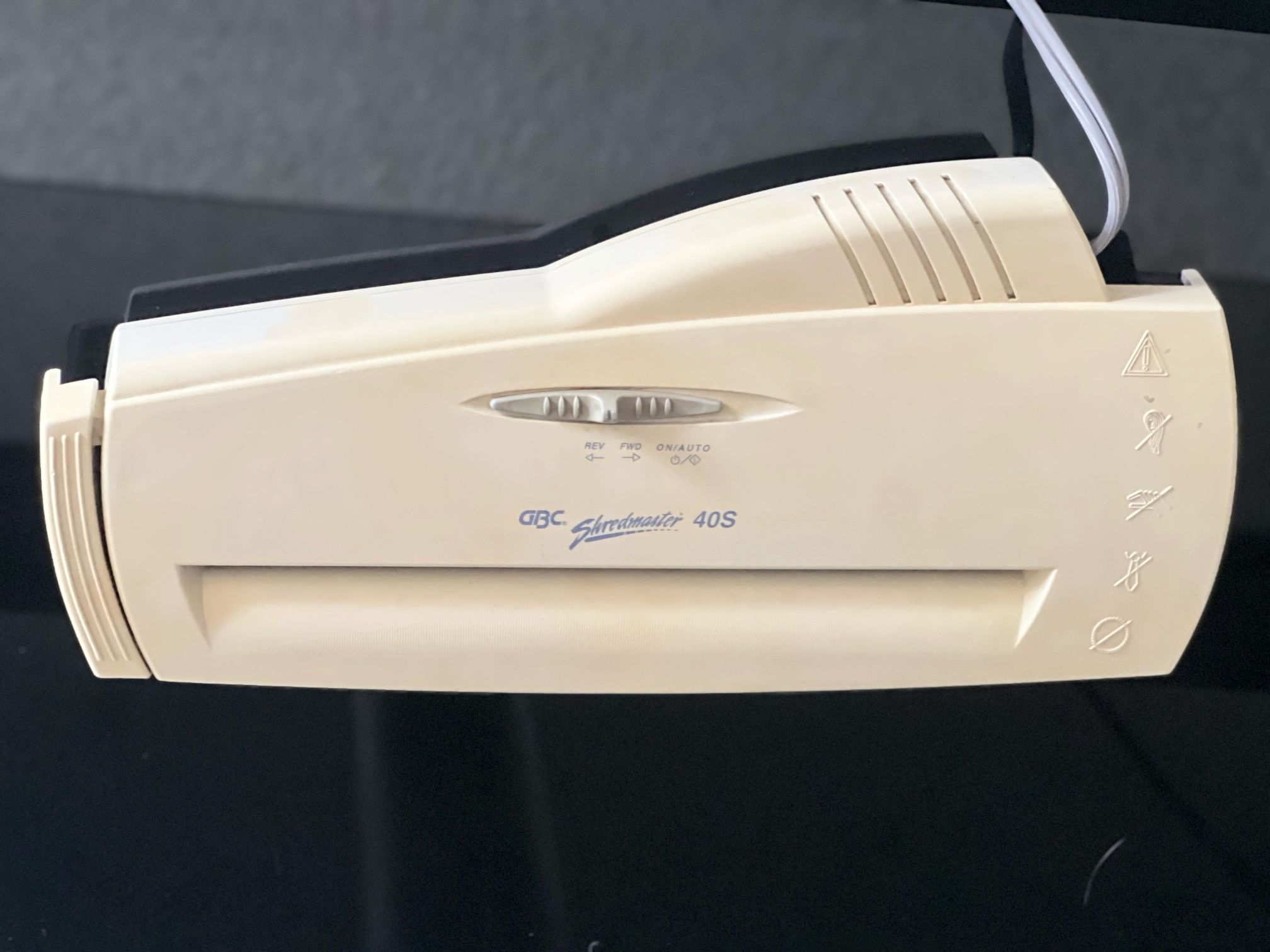 GBC Shredmaster 40S Paper Shredder $8 OBO